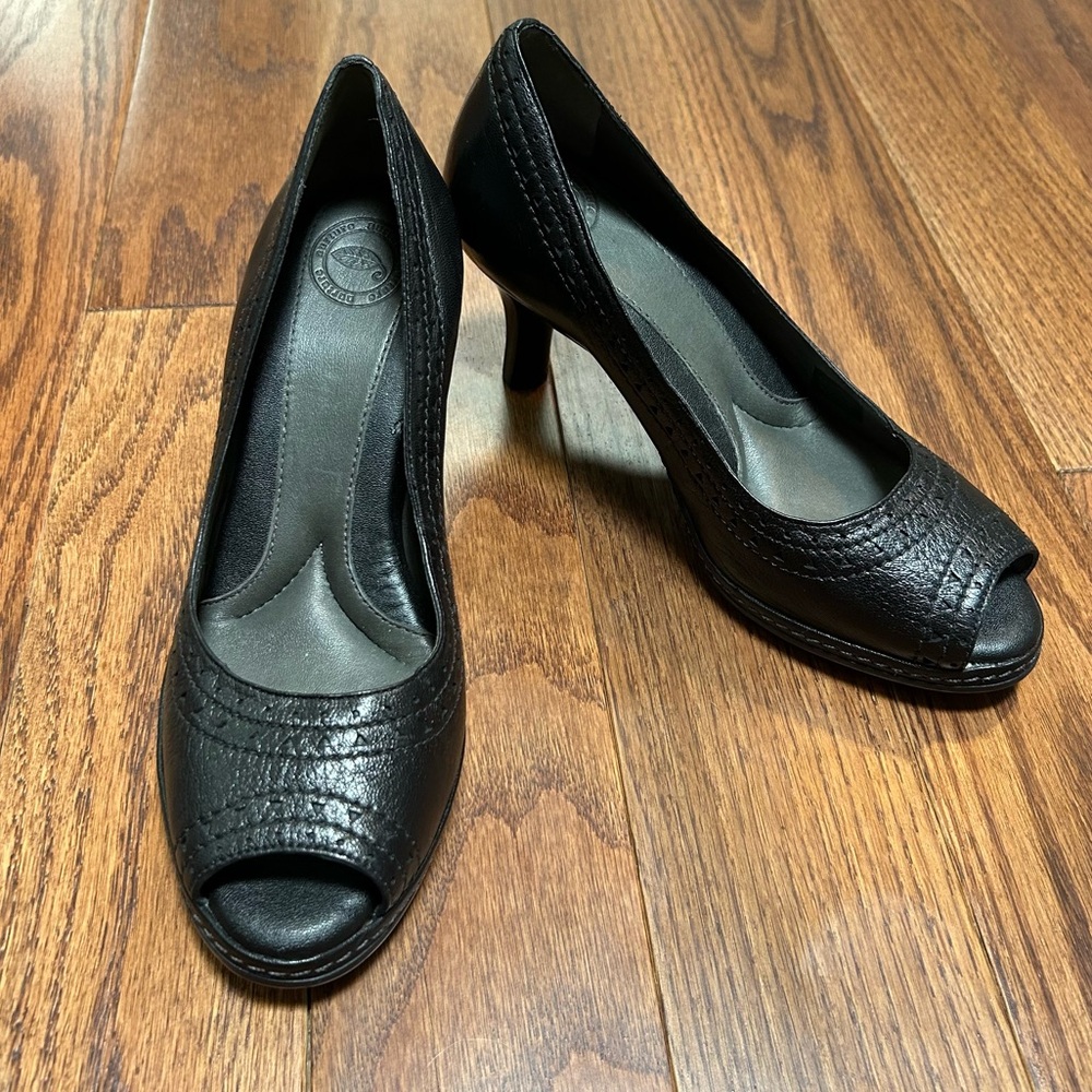 Nurture Comfort Leather “Sally” Black Peep-Toe Heels